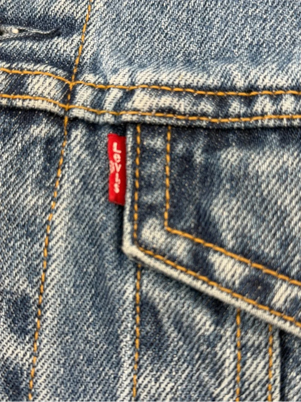 VTG 90s Levi's 70507 Relaxed Trucker Jacket Embroidered Eagle